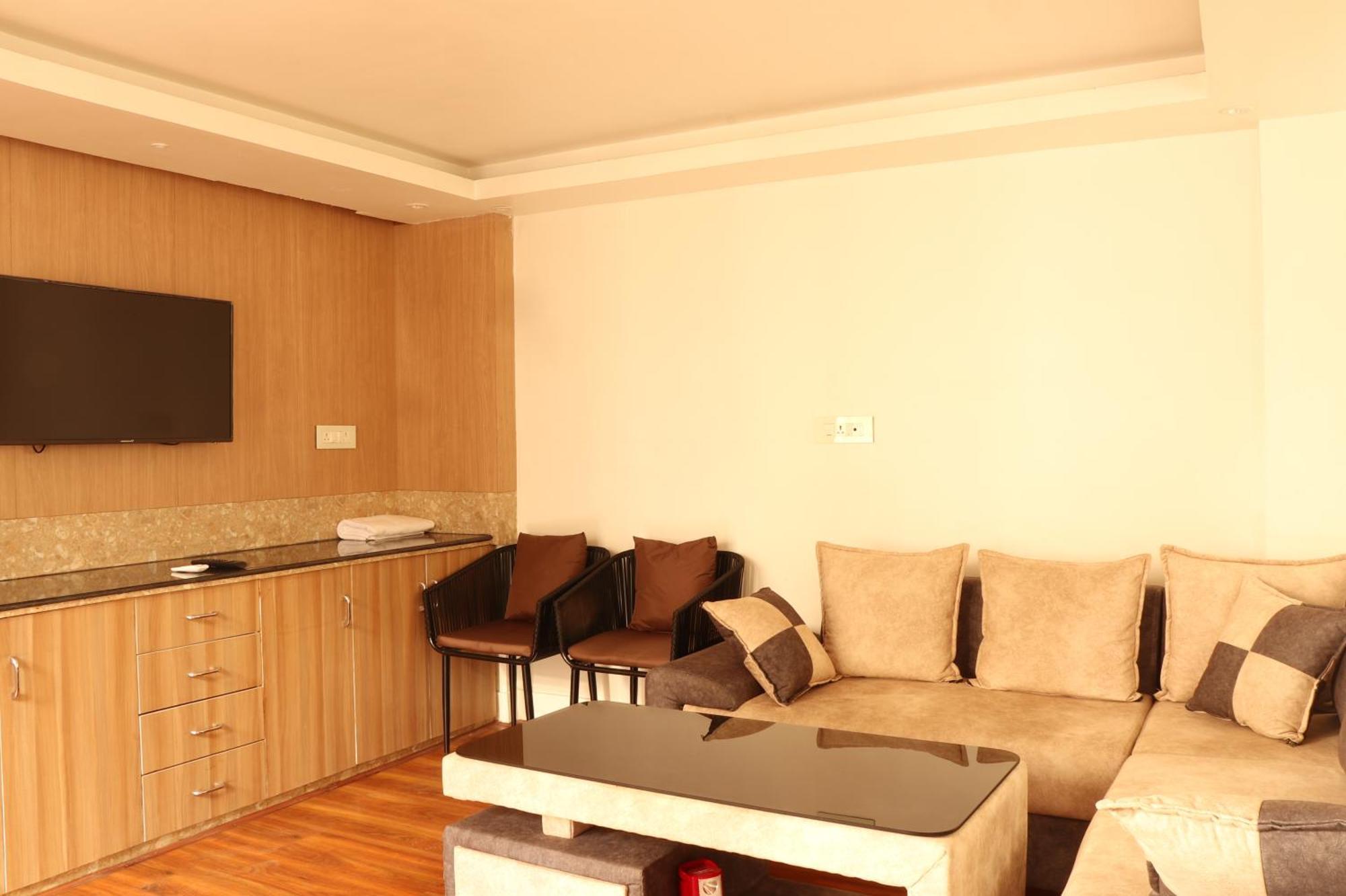 Hotel Elegant Kathmandu Inn Экстерьер фото