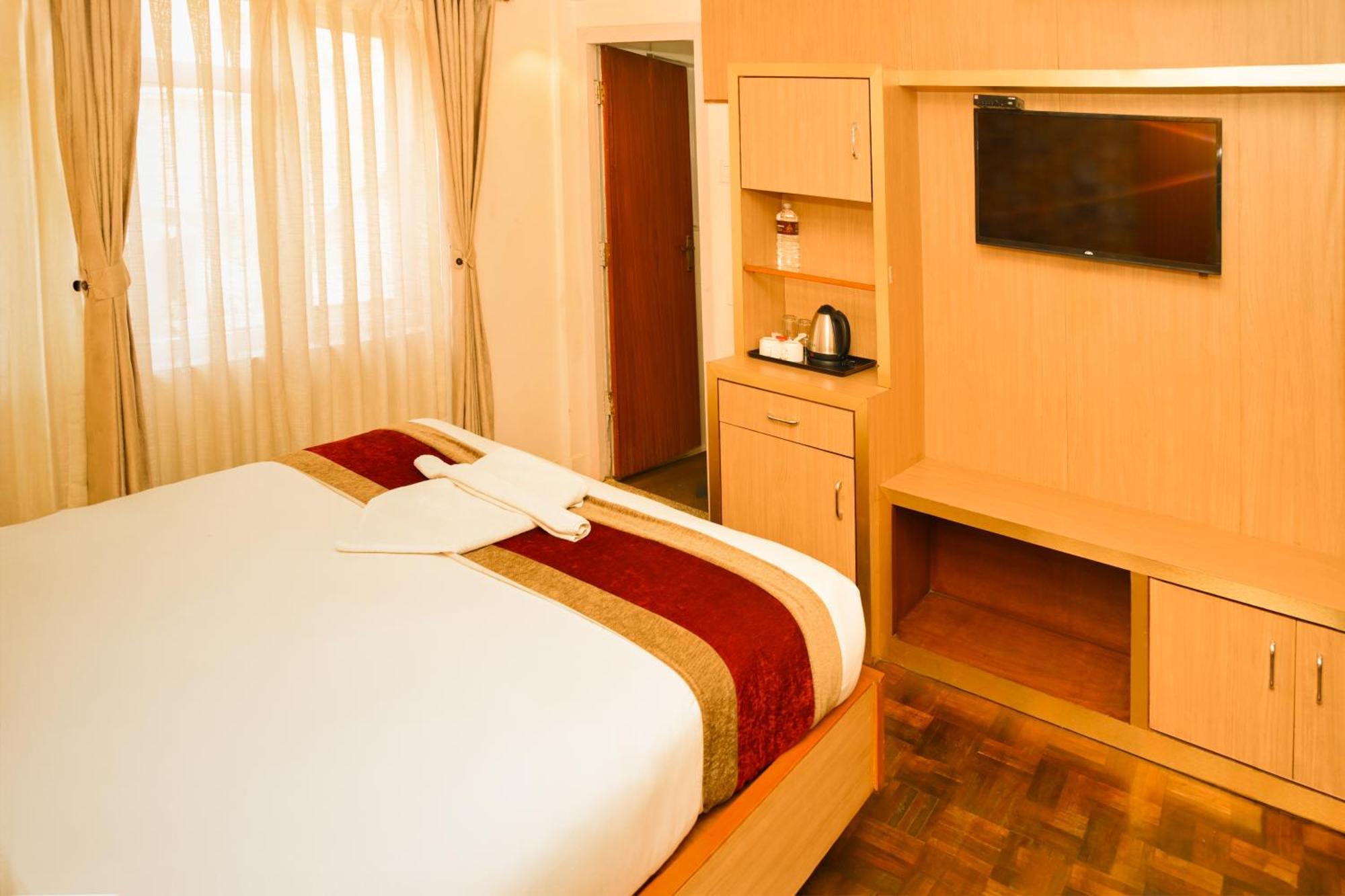 Hotel Elegant Kathmandu Inn Экстерьер фото