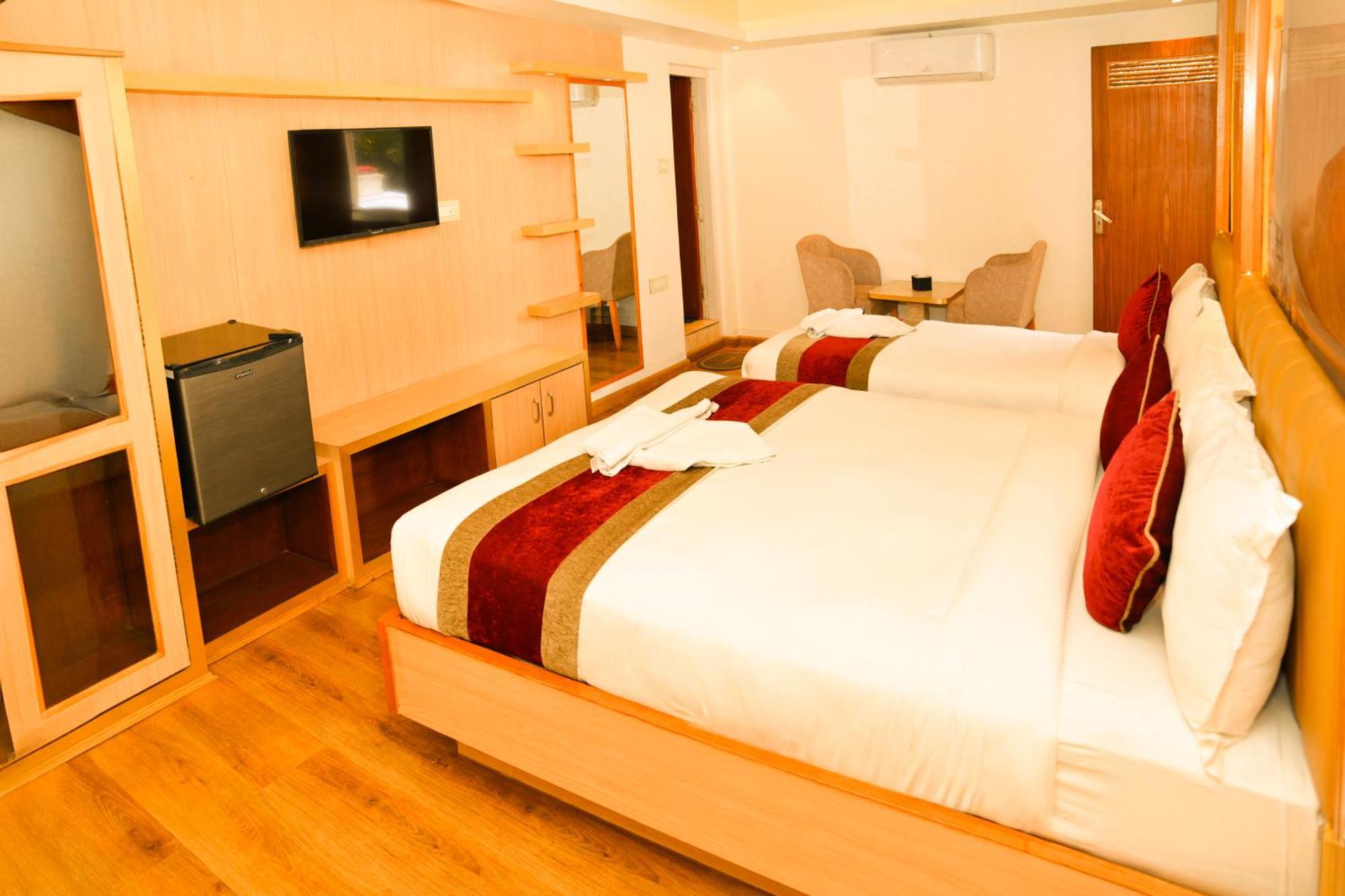 Hotel Elegant Kathmandu Inn Экстерьер фото