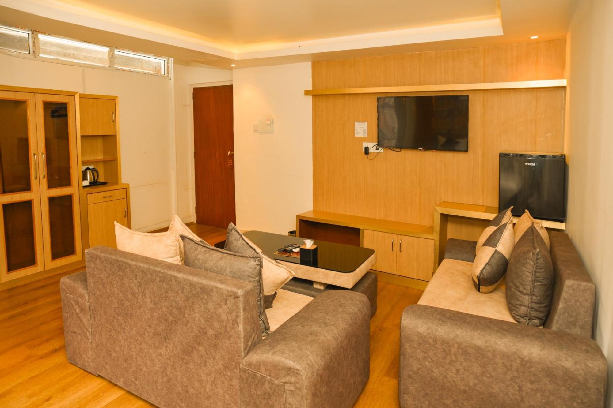 Hotel Elegant Kathmandu Inn Экстерьер фото